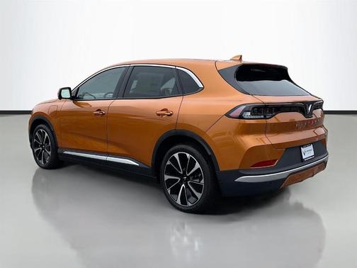 2025 VinFast VF 8 Plus
