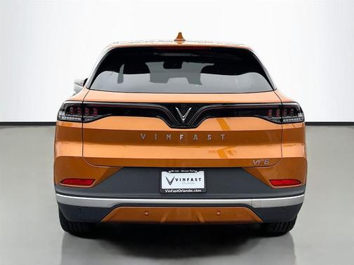 2025 VinFast VF 8 Plus