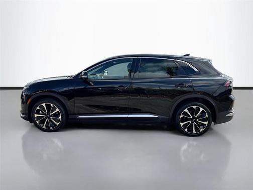 Jet Black 2025 VinFast VF 8 Plus