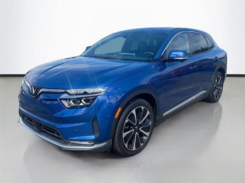 2025 VinFast VF 8 Plus