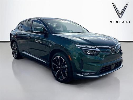 2025 VinFast VF 8 Plus