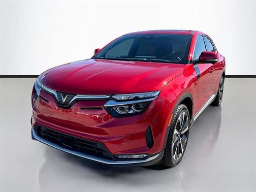 2025 VinFast VF 8 Plus