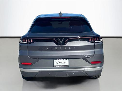2025 VinFast VF 8 Plus