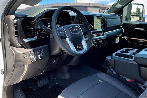 2025 GMC Sierra 2500 SLE