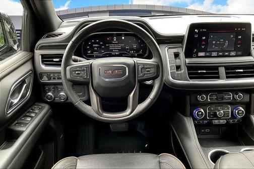 2022 GMC Yukon AT4
