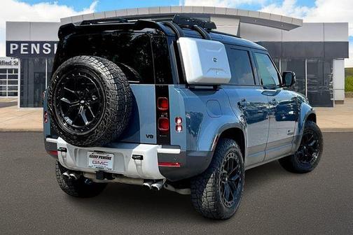 2024 Land Rover Defender P500 SE