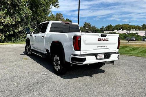 2025 GMC Sierra 2500 Denali