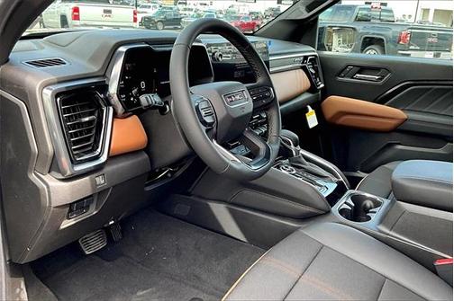 2025 GMC Canyon AT4