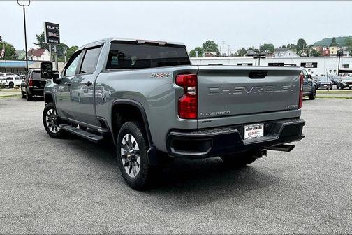 2024 Chevrolet Silverado 2500 Custom