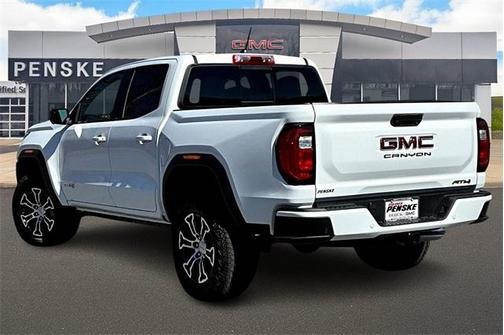 2025 GMC Canyon AT4