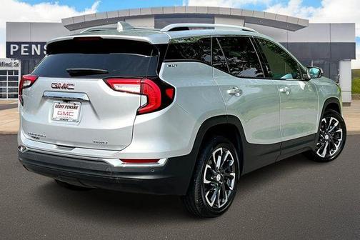 2022 GMC Terrain SLT