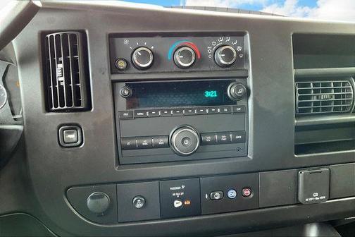 2023 GMC Savana 2500 Work Van