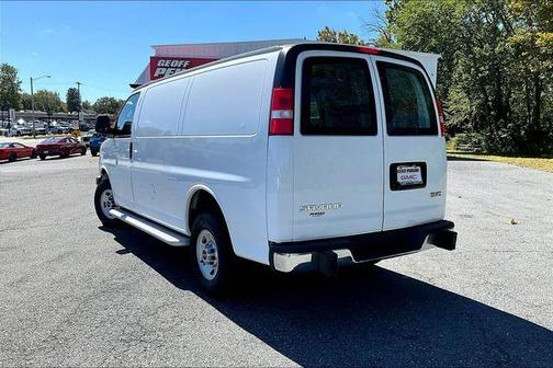 2023 GMC Savana 2500 Work Van