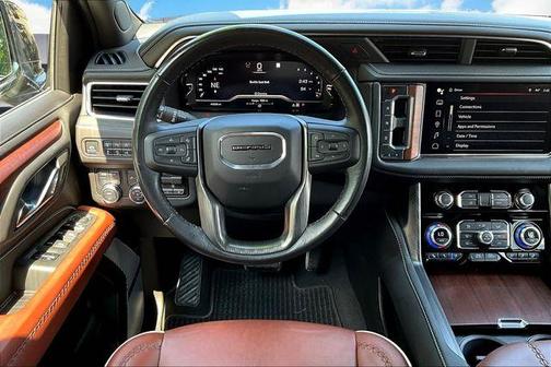 2023 GMC Yukon XL Denali Ultimate