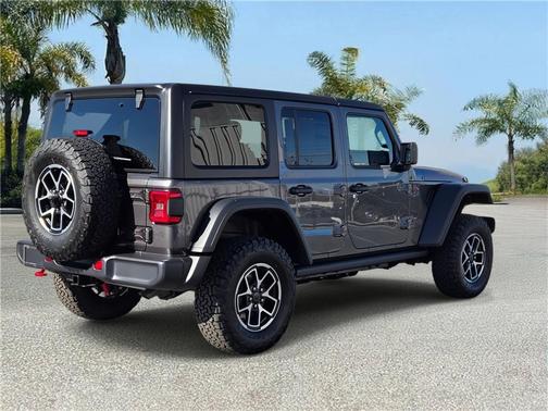 Granite Crystal Metallic Clearcoat 2026 Jeep Wrangler Rubicon