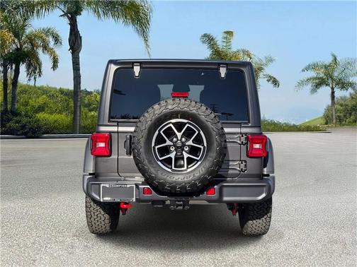 Granite Crystal Metallic Clearcoat 2026 Jeep Wrangler Rubicon