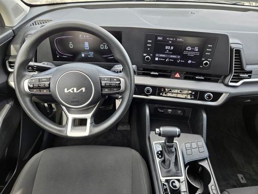 Gravity Gray 2023 Kia Sportage LX