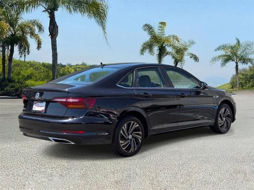 Deep Black Pearl Metallic 2019 Volkswagen Jetta 1.4T SEL Premium
