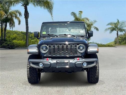 Black Clearcoat 2026 Jeep Gladiator Rubicon