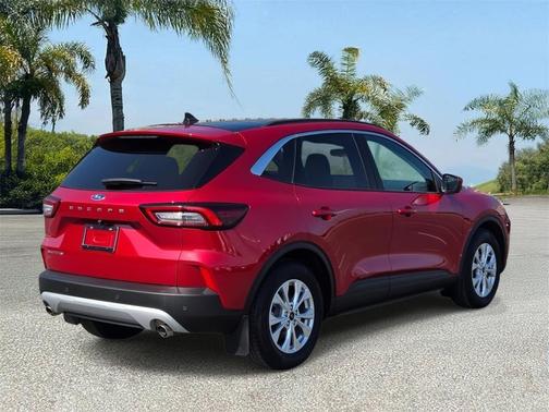 Rapid Red Metallic Tinted Clearcoat 2023 Ford Escape Active