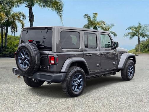 Black Clearcoat 2026 Jeep Wrangler 4-Door 85th Anniversary Edition
