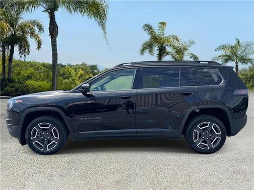 Diamond Black Crystal Pearlcoat 2026 Jeep Cherokee Limited