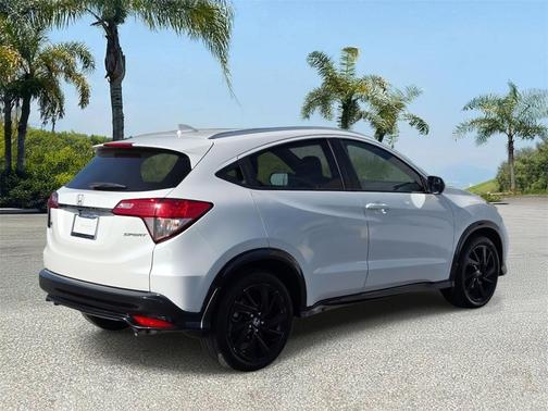 Platinum White Pearl 2022 Honda HR-V 2WD Sport