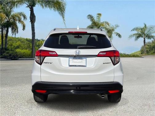 Platinum White Pearl 2022 Honda HR-V 2WD Sport