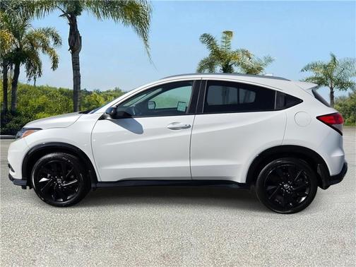 Platinum White Pearl 2022 Honda HR-V 2WD Sport