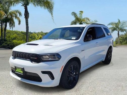 DB Black Clearcoat 2026 Dodge Durango GT AWD HEMI V8