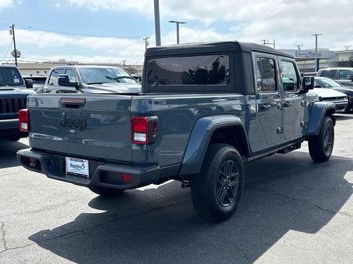Anvil Clearcoat 2026 Jeep Gladiator Sport S