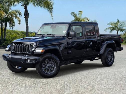 Black Clearcoat 2026 Jeep Gladiator Sport S