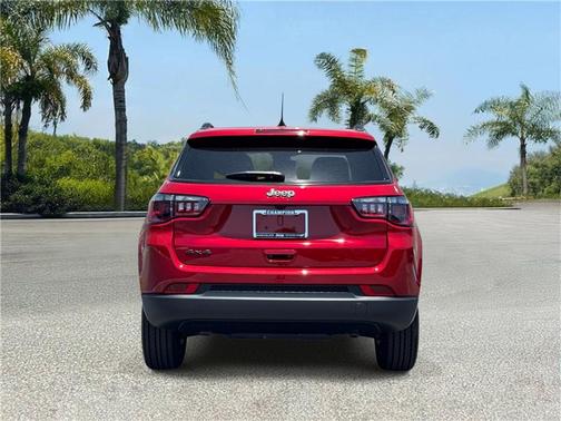Red Hot Pearlcoat 2026 Jeep Compass Sport