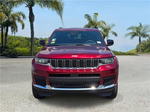 Velvet Red Pearlcoat 2026 Jeep Grand Cherokee L Laredo