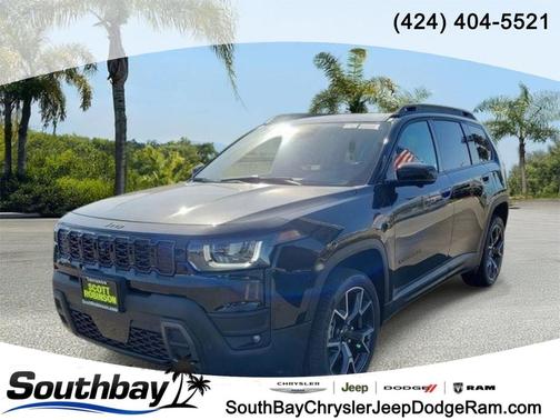 Diamond Black Crystal Pearlcoat 2026 Jeep Cherokee Overland