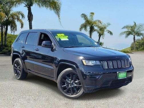 Diamond Black Crystal Pearlcoat 2019 Jeep Grand Cherokee Altitude