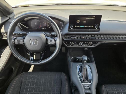Platinum White Pearl 2024 Honda HR-V Sport 2WD CVT