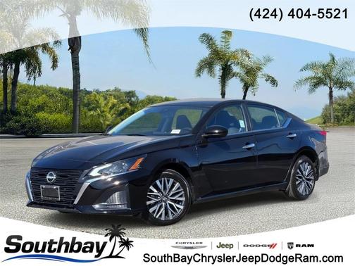 Super Black 2023 Nissan Altima 2.5 SV
