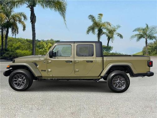41 2026 Jeep Gladiator Sport S