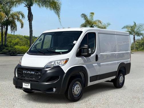 Bright White Clearcoat 2026 RAM ProMaster 1500 Low Roof