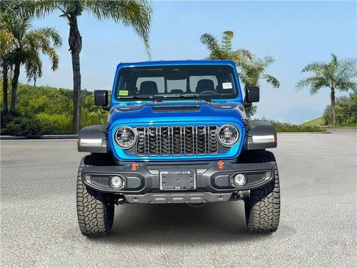 Hydro Blue Pearlcoat 2026 Jeep Gladiator Mojave 4x4