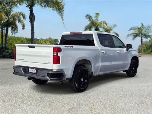 Summit White 2022 Chevrolet Silverado 1500 LT
