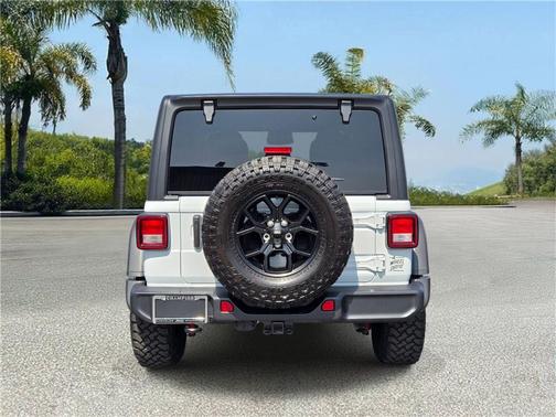 Bright White Clearcoat 2026 Jeep Wrangler Willys