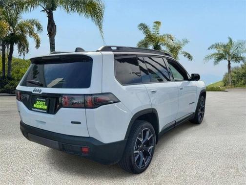 Bright White Clearcoat 2026 Jeep Cherokee Overland