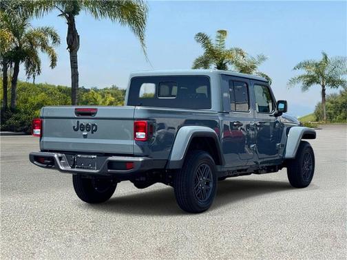 Anvil Clearcoat 2026 Jeep Gladiator Sport S