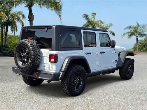 Bright White Clearcoat 2026 Jeep Wrangler Willys