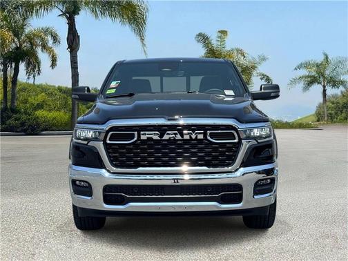 Diamond Black Crystal Pearlcoat 2026 RAM 1500 Big Horn/Lone Star