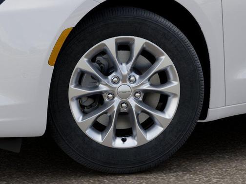 Bright White Clear Coat 2027 Chrysler Pacifica L