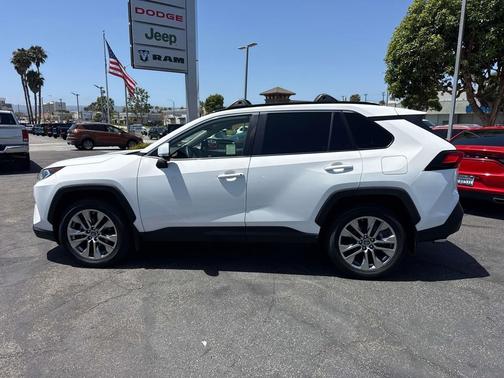 Super White 2019 Toyota RAV4 XLE Premium