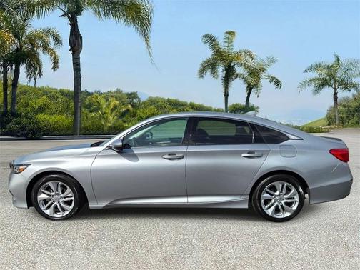 Lunar Silver Metallic 2019 Honda Accord LX